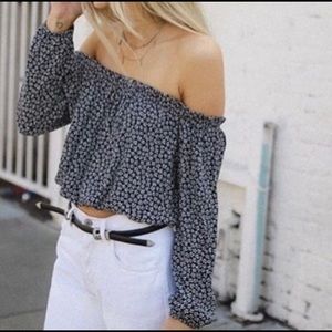 Brandy Melville off the shoulder top